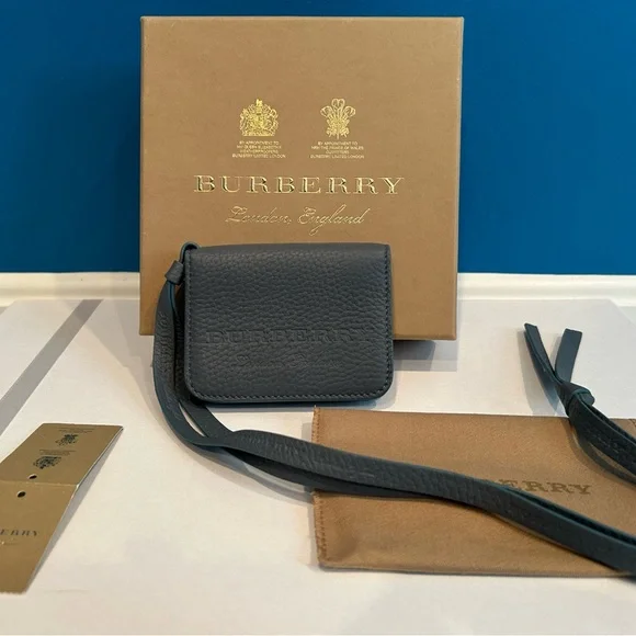 Burberry Black Leather Wallet - Picture 1 of 6